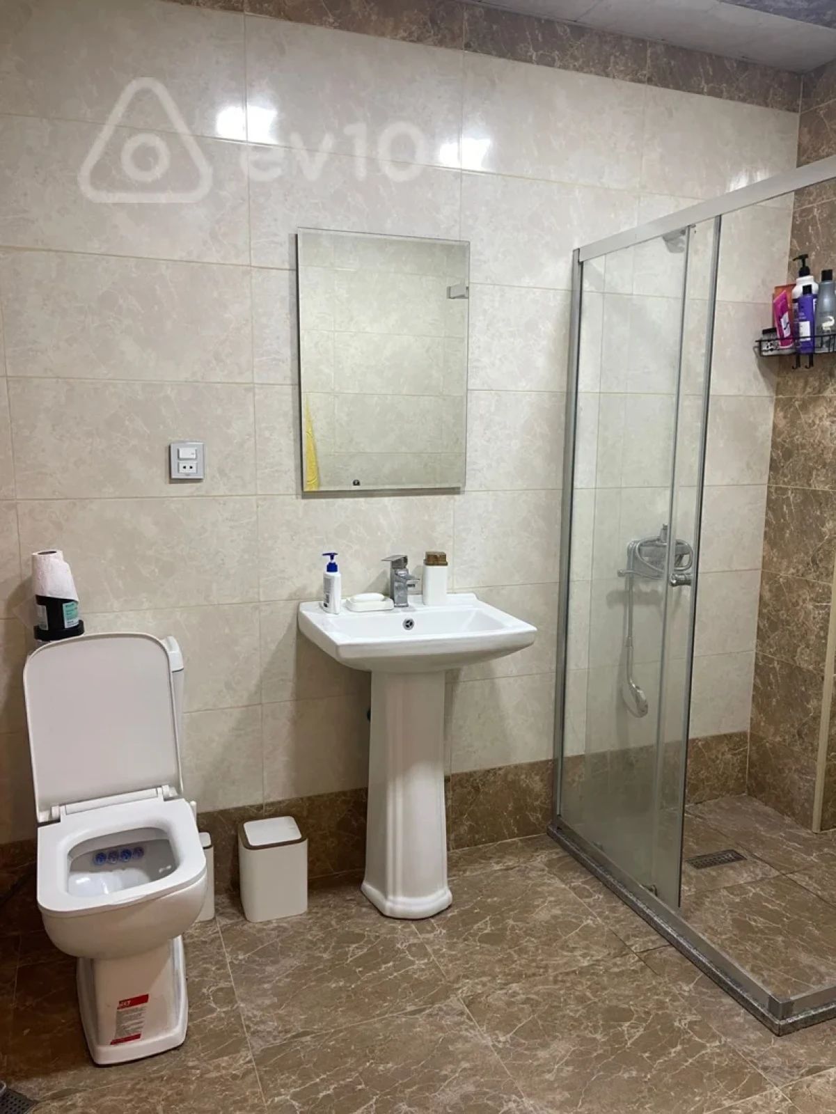 Kirayə verilir 2 otaqlı yeni tikili 63 m²