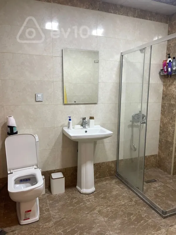 Kirayə verilir 2 otaqlı yeni tikili 63 m²