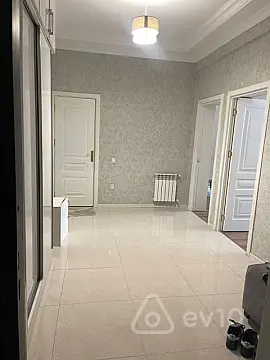 Kirayə verilir 2 otaqlı yeni tikili 63 m²