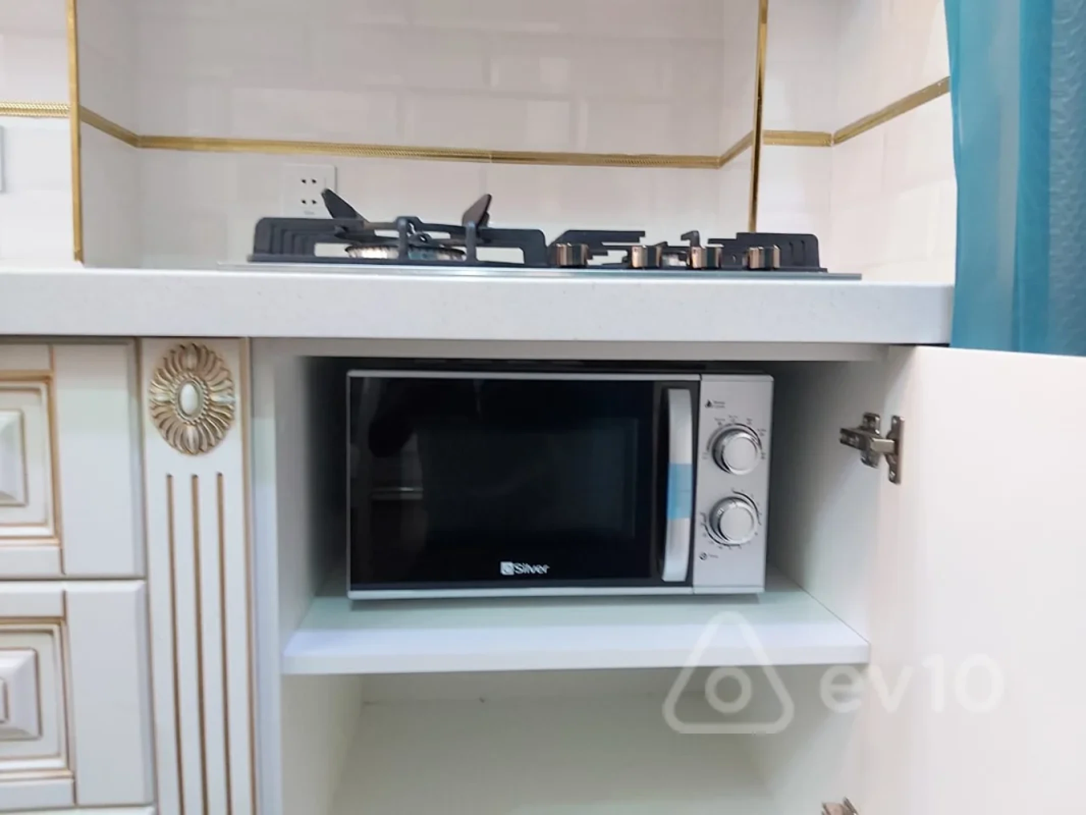 Kirayə verilir 2 otaqlı yeni tikili 65 m²