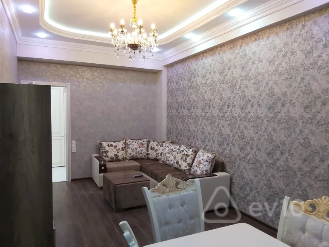 Kirayə verilir 2 otaqlı yeni tikili 65 m²
