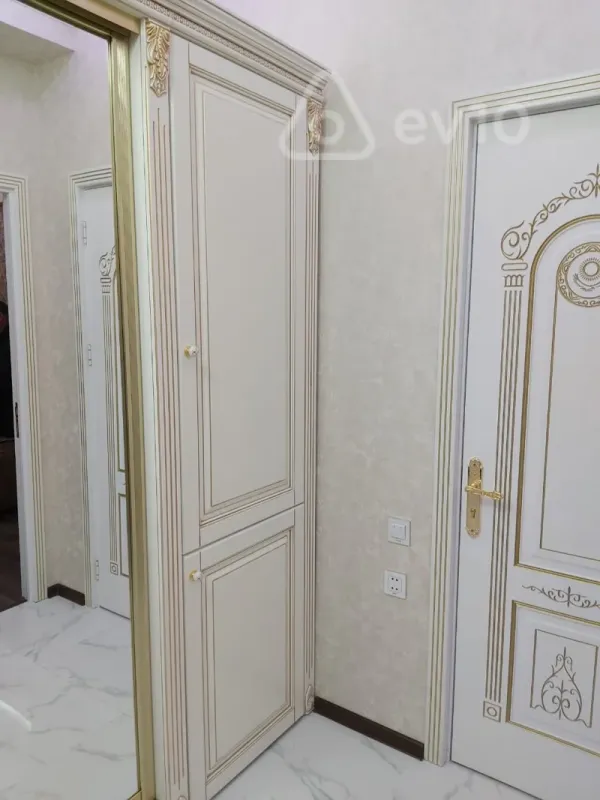 Kirayə verilir 2 otaqlı yeni tikili 65 m²