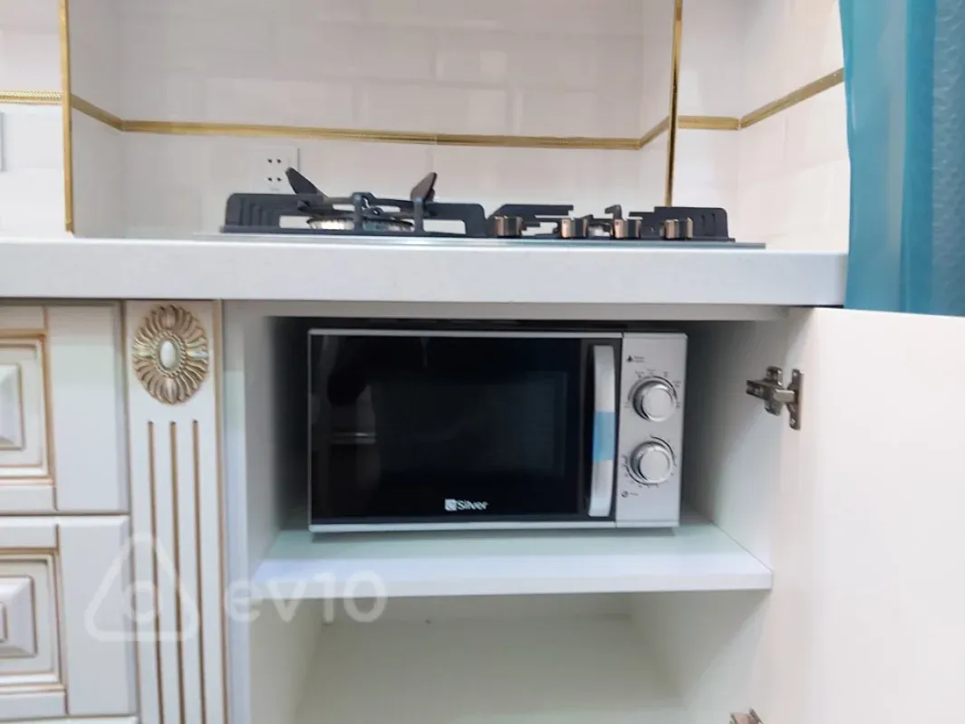 Kirayə verilir 2 otaqlı yeni tikili 65 m²