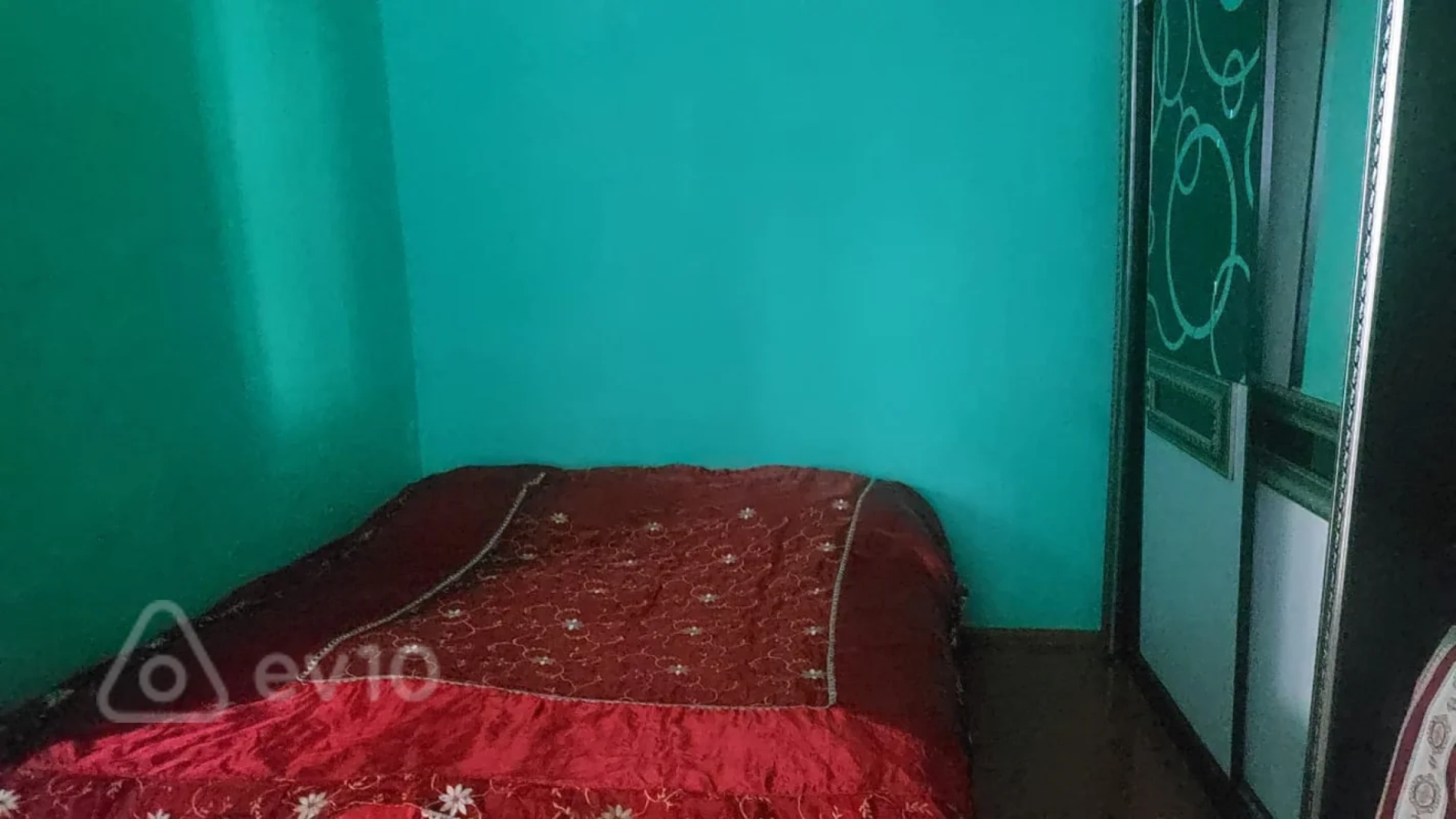 Kirayə verilir 2 otaqlı həyət evi 50 m²