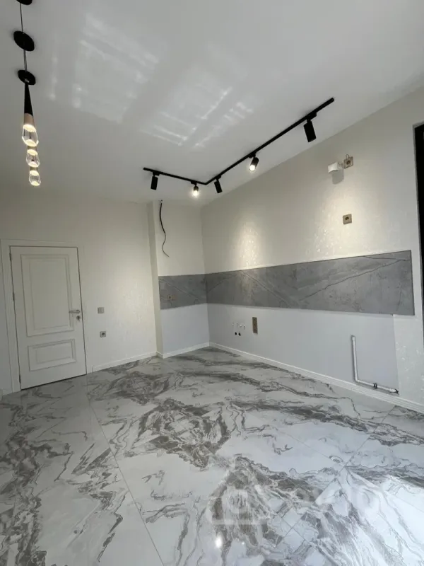 Satılır 2 otaqlı yeni tikili 70 m²