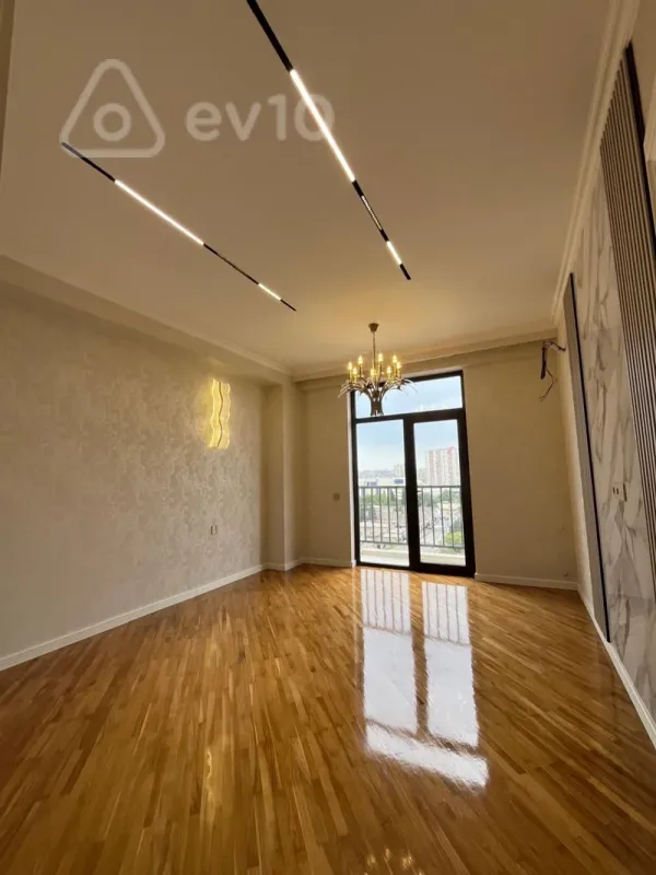 Satılır 2 otaqlı yeni tikili 70 m²