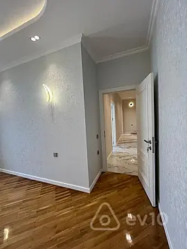 Satılır 2 otaqlı yeni tikili 70 m²