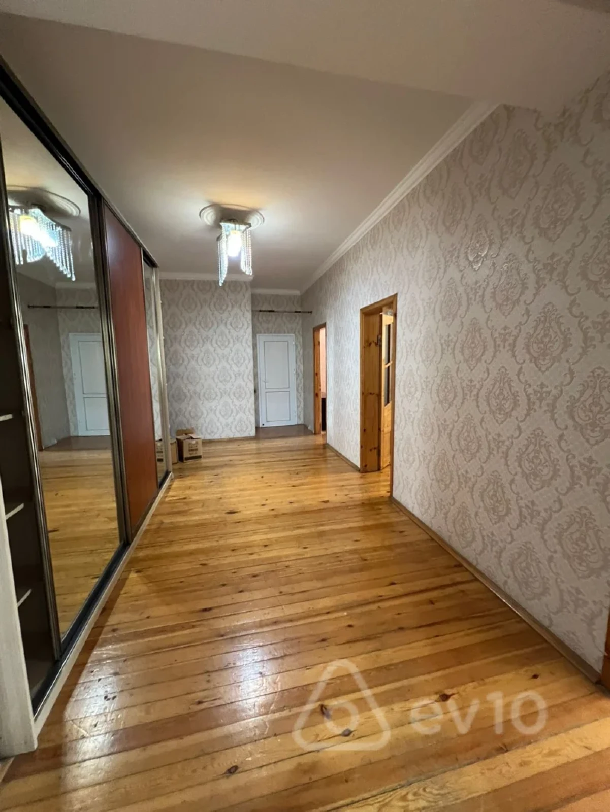 Kirayə verilir 3 otaqlı yeni tikili 80 m²