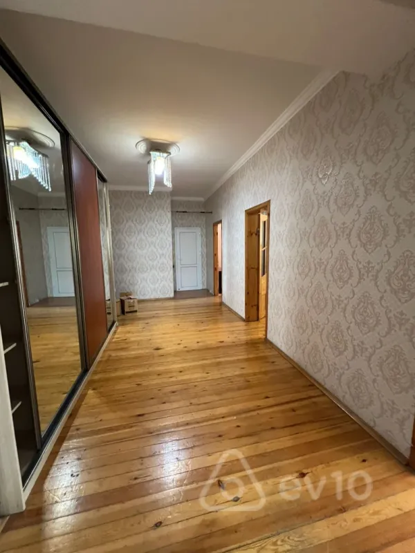 Kirayə verilir 3 otaqlı yeni tikili 80 m²