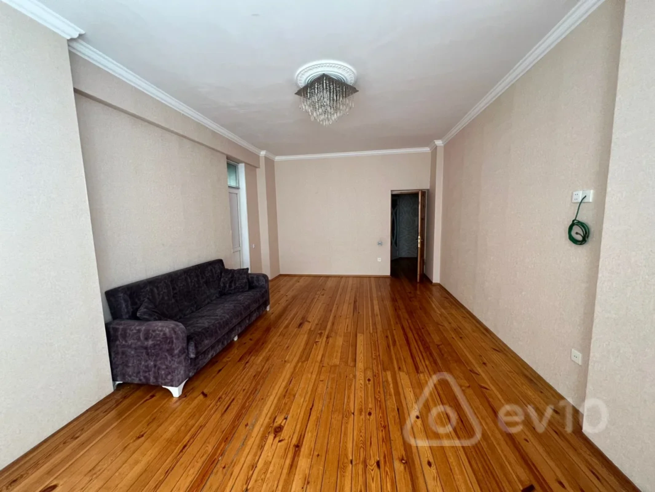 Kirayə verilir 3 otaqlı yeni tikili 80 m²