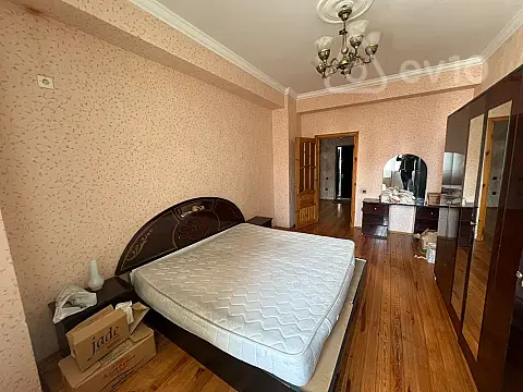 Kirayə verilir 3 otaqlı yeni tikili 80 m²