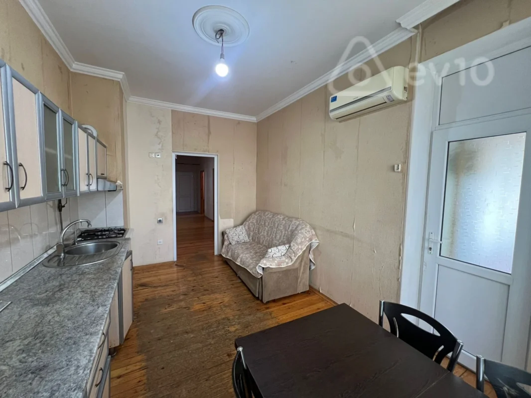 Kirayə verilir 3 otaqlı yeni tikili 80 m²