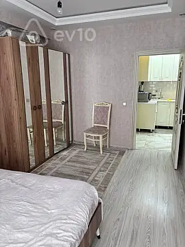 Kirayə verilir 2 otaqlı yeni tikili 70 m²