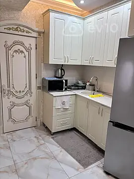 Kirayə verilir 2 otaqlı yeni tikili 70 m²