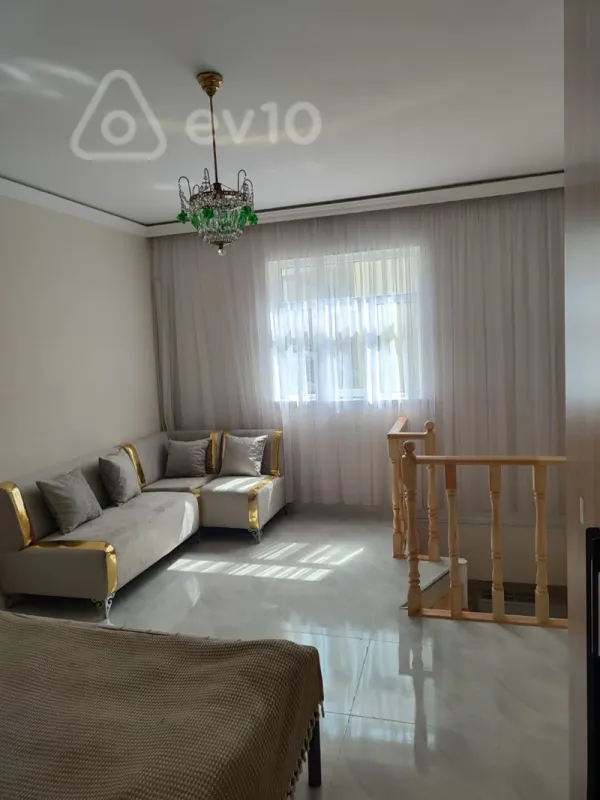 Kirayə verilir 2 otaqlı həyət evi 54 m²