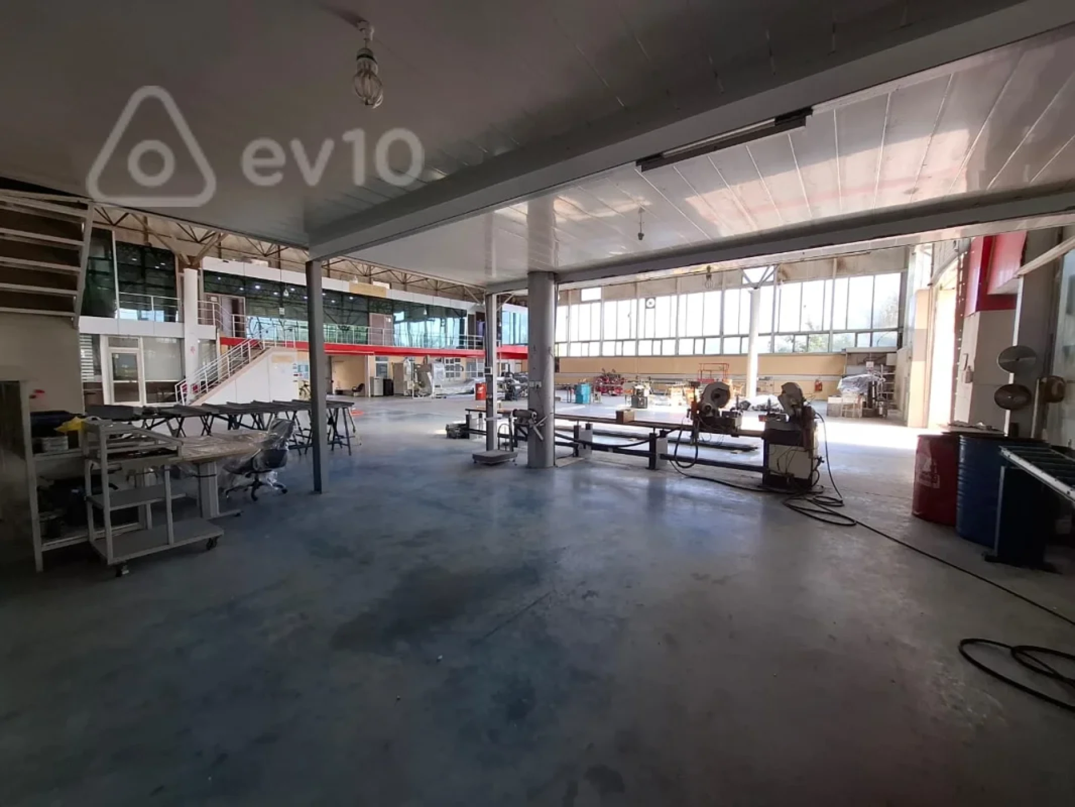 Kirayə verilir mənzil 1600 m²