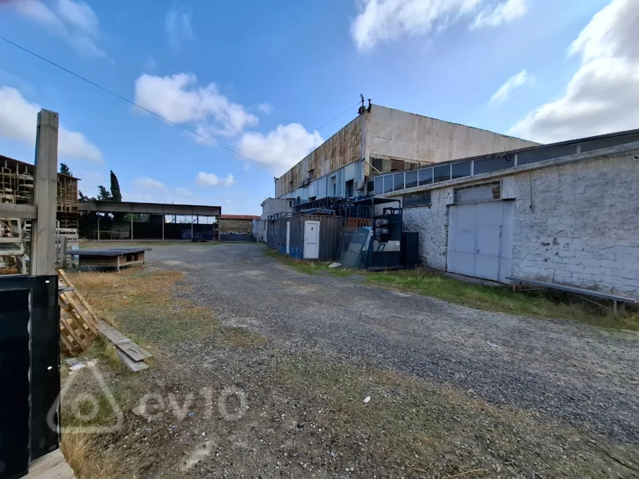 Kirayə verilir mənzil 1600 m²