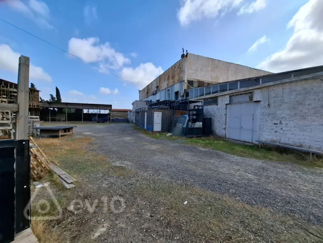 Kirayə verilir mənzil 1600 m²