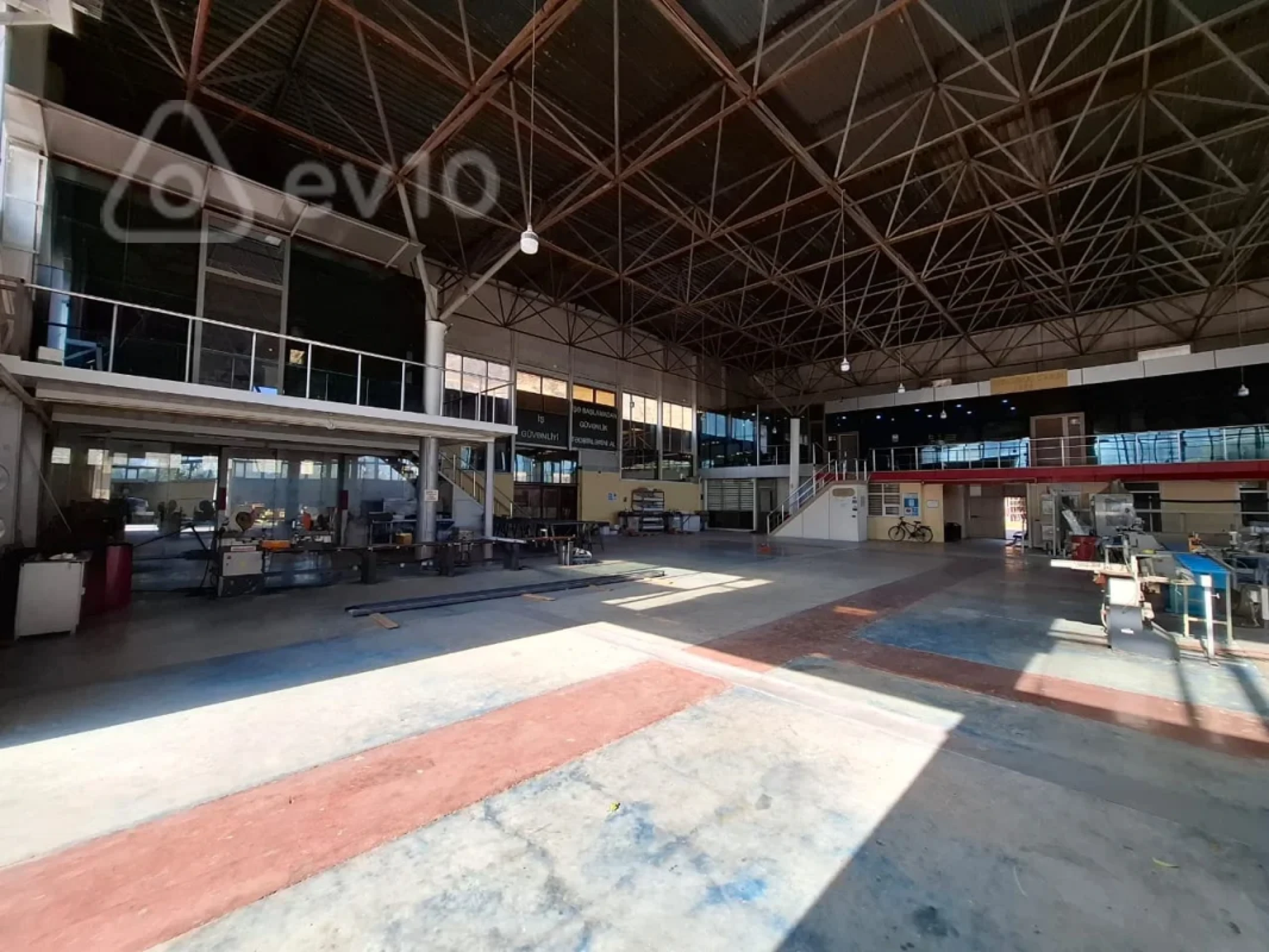 Kirayə verilir mənzil 1600 m²