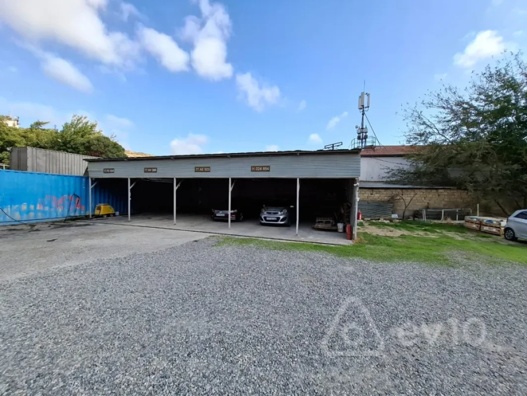 Kirayə verilir mənzil 1600 m²