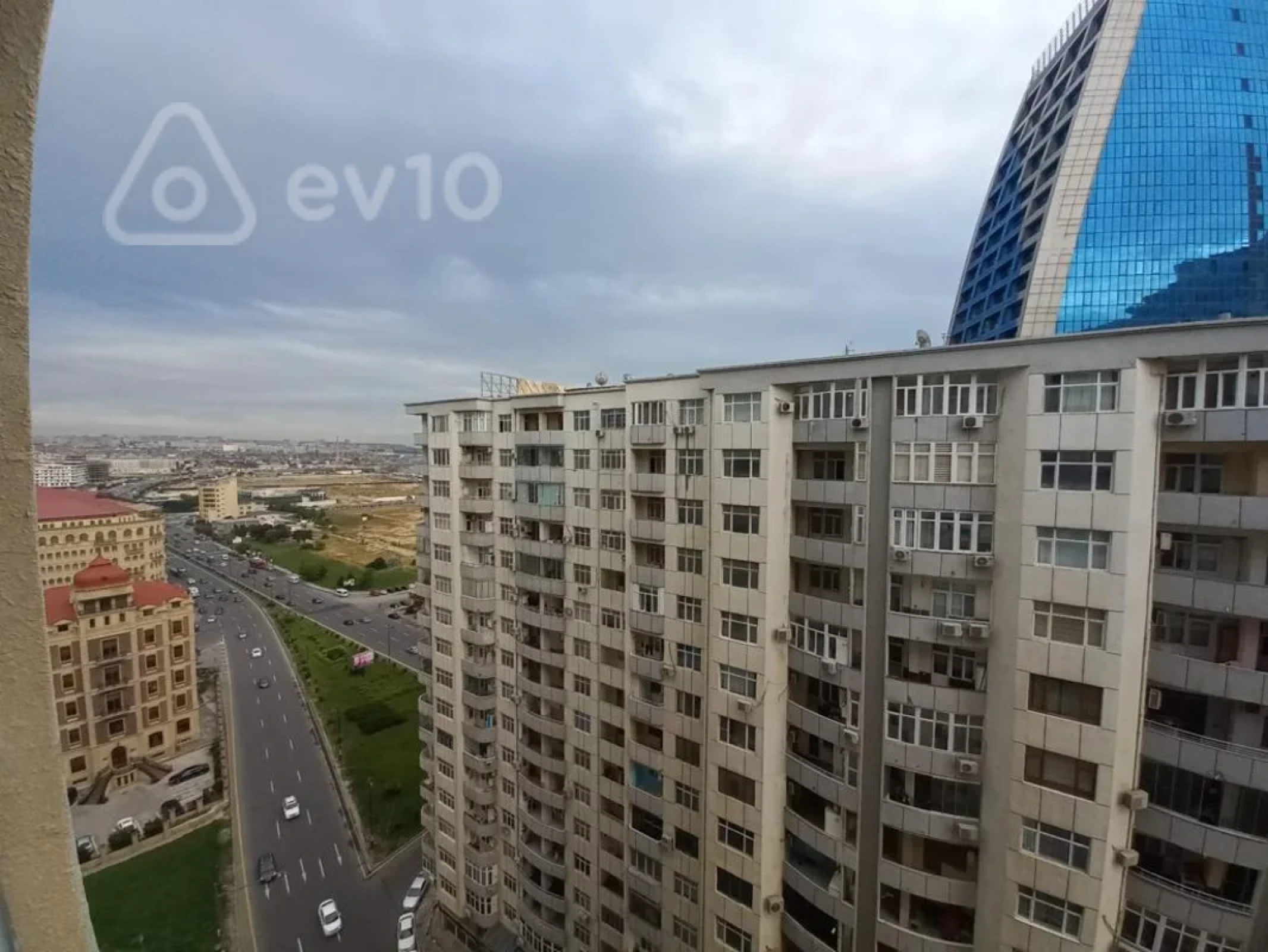 Kirayə verilir 2 otaqlı yeni tikili 69 m²