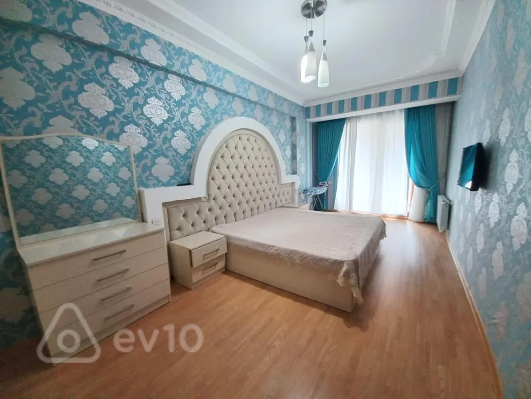 Kirayə verilir 2 otaqlı yeni tikili 69 m²