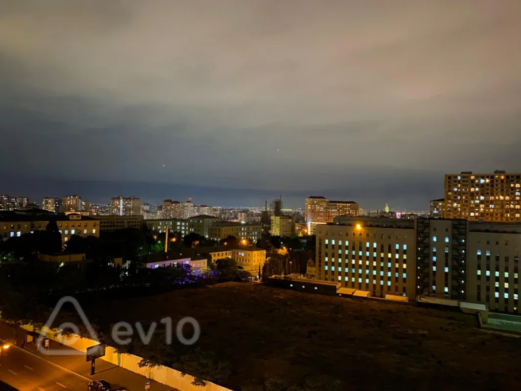 Satılır 2 otaqlı yeni tikili 85 m²