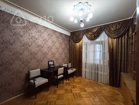 Kirayə verilir 3 otaqlı köhnə tikili 50 m²