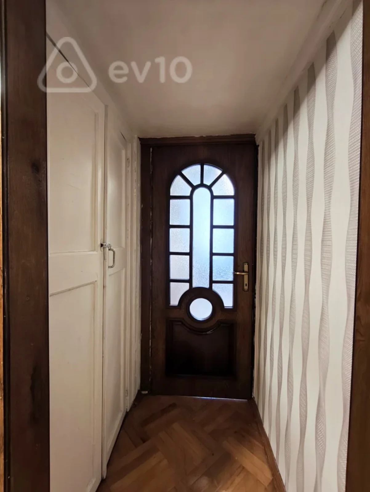 Kirayə verilir 3 otaqlı köhnə tikili 50 m²