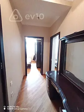 Kirayə verilir 2 otaqlı yeni tikili 55 m²