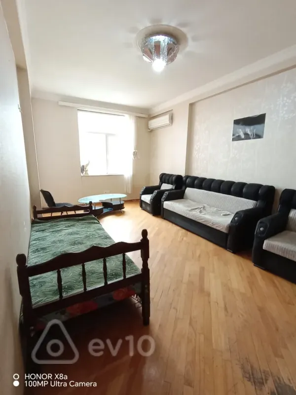 Kirayə verilir 2 otaqlı yeni tikili 55 m²