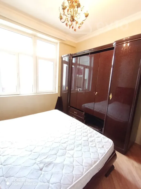 Kirayə verilir 2 otaqlı yeni tikili 55 m²
