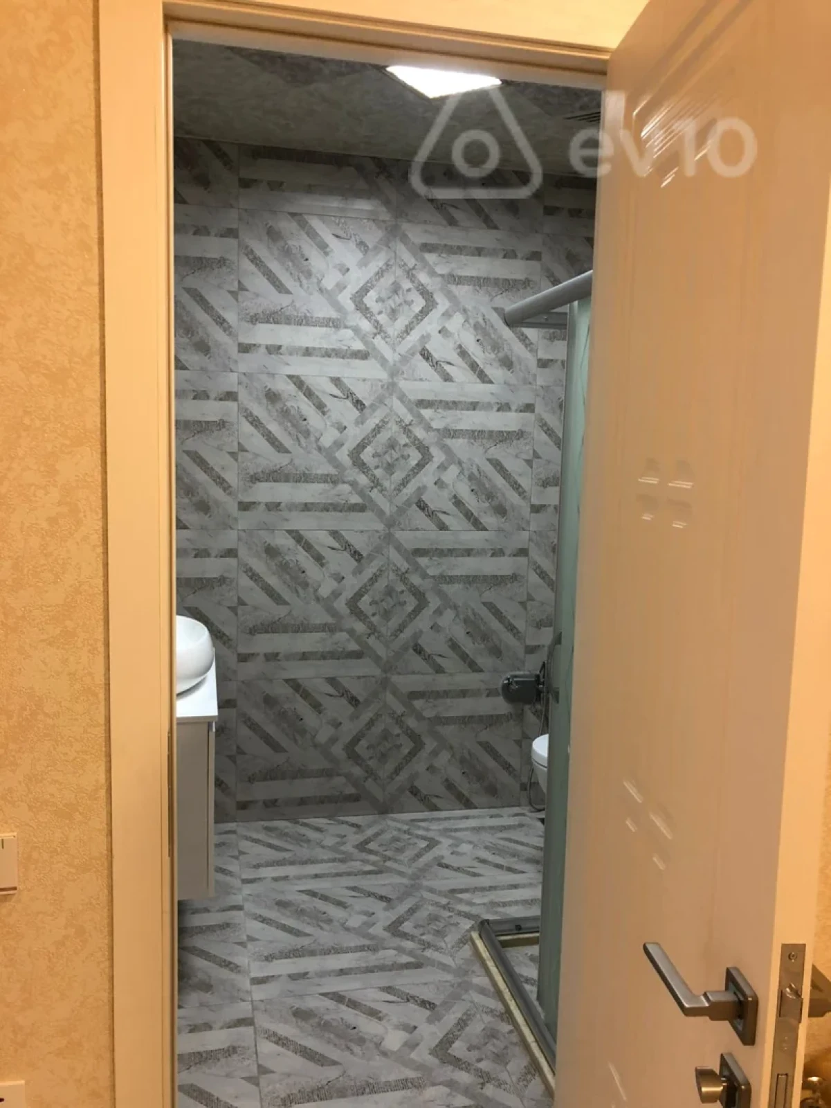 Kirayə verilir 2 otaqlı yeni tikili 100 m²