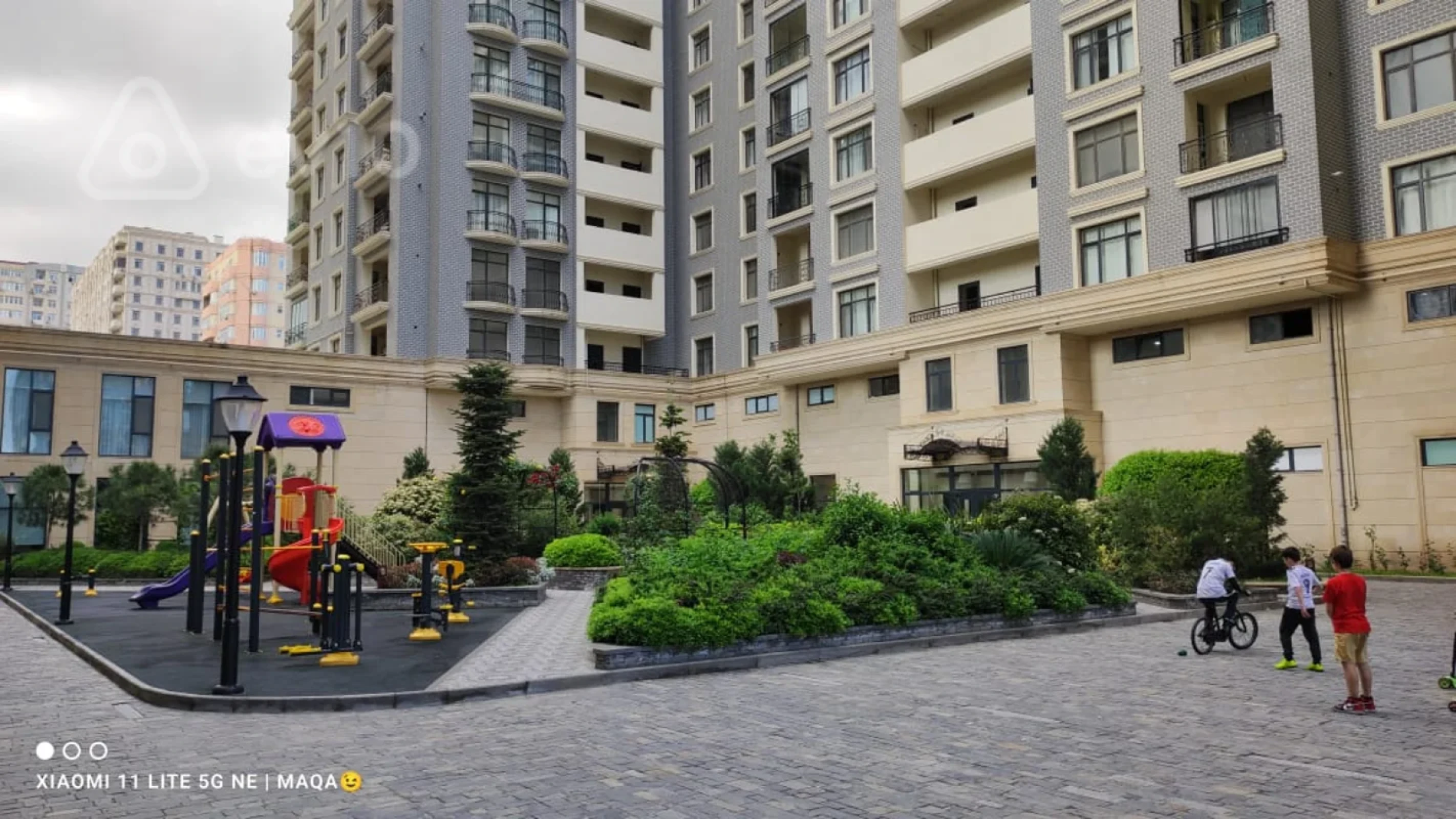 Kirayə verilir 2 otaqlı yeni tikili 100 m²