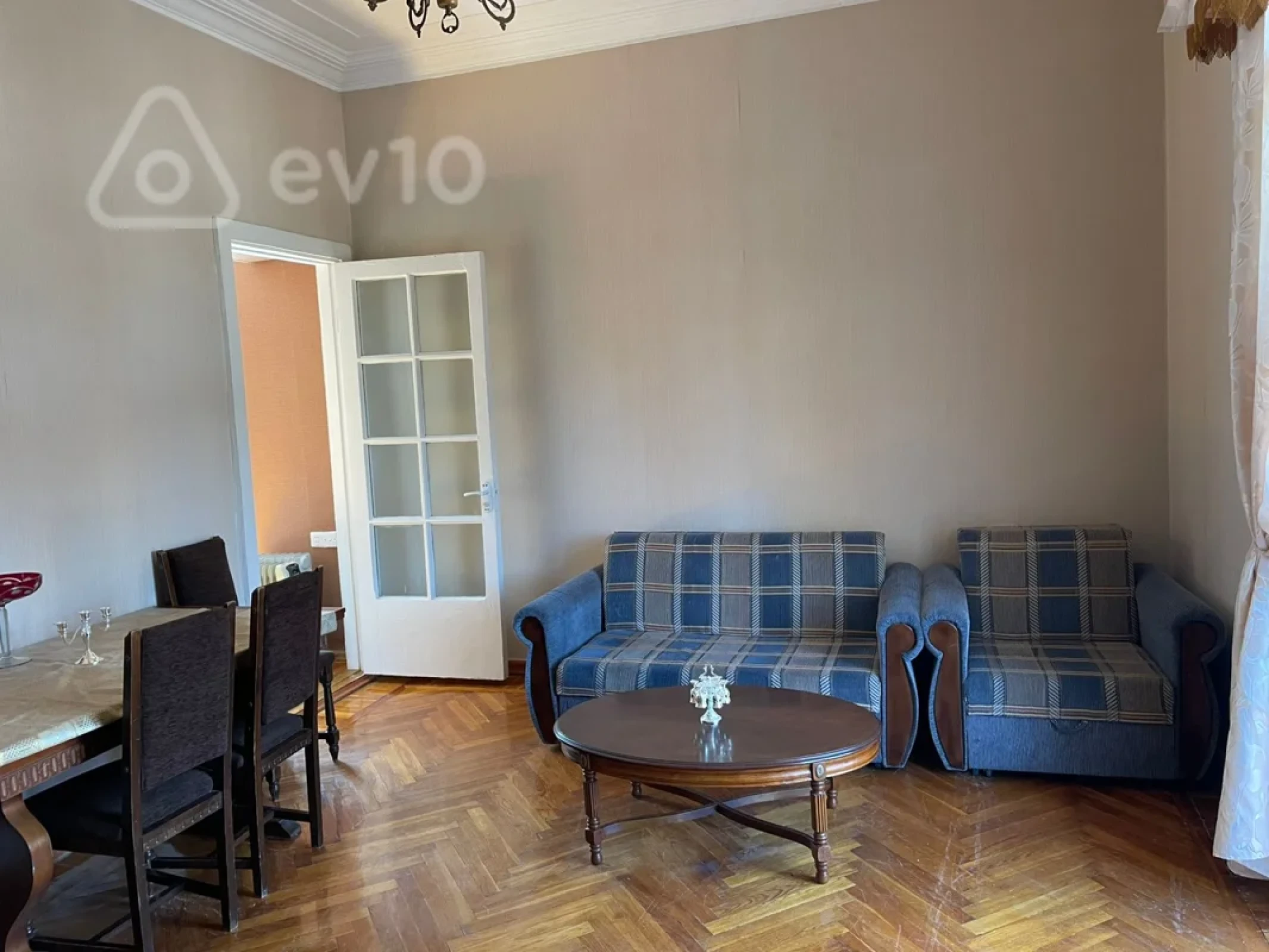 Kirayə verilir 2 otaqlı köhnə tikili 40 m²
