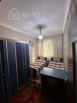 Satılır 3 otaqlı köhnə tikili 85 m²