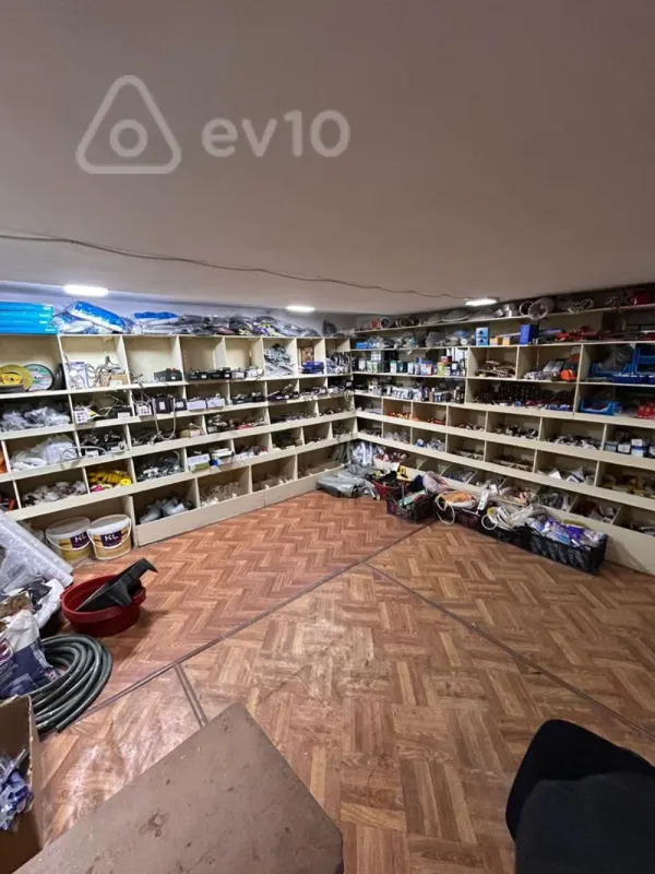 Satılır 3 otaqlı köhnə tikili 85 m²