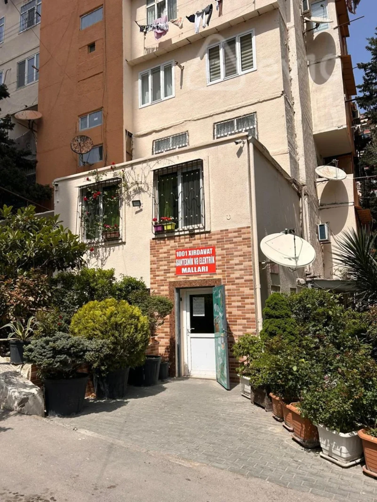 Satılır 3 otaqlı köhnə tikili 85 m²