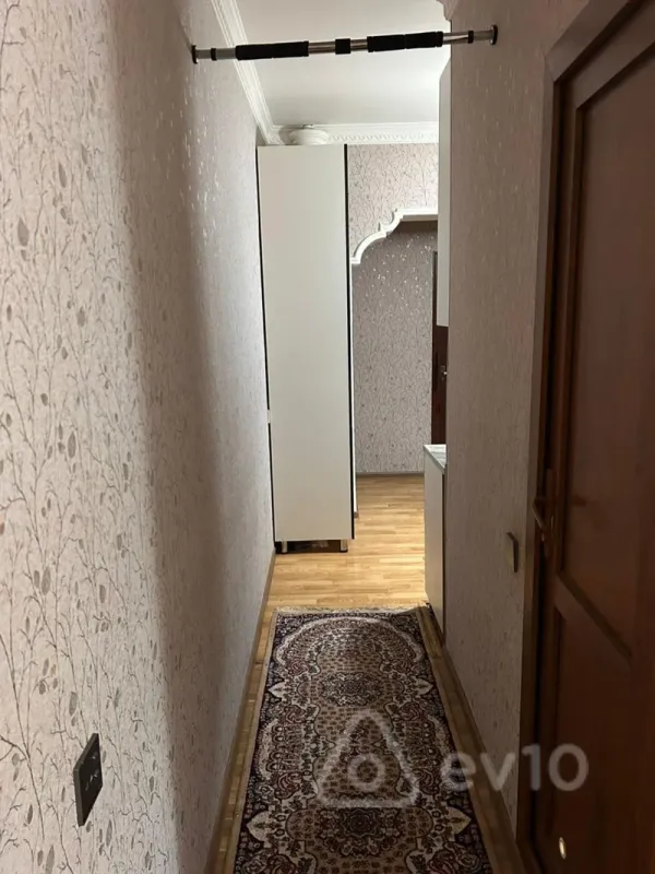 Satılır 3 otaqlı köhnə tikili 85 m²
