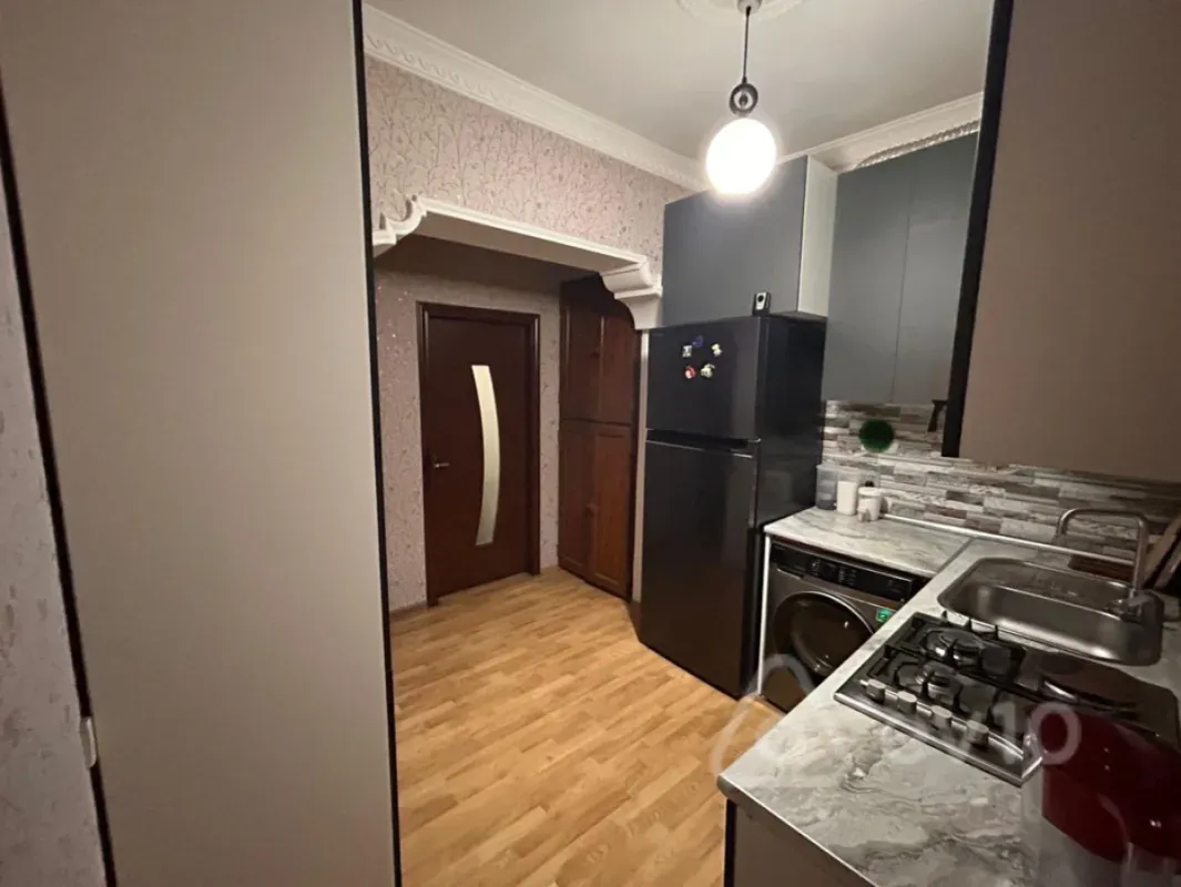 Satılır 3 otaqlı köhnə tikili 85 m²