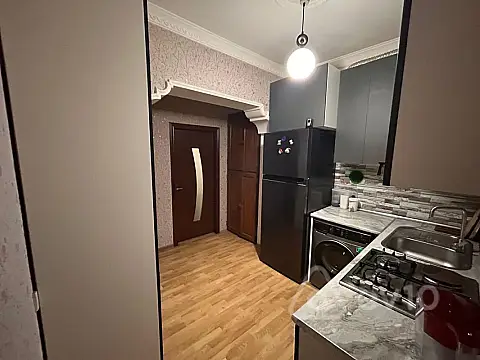 Satılır 3 otaqlı köhnə tikili 85 m²