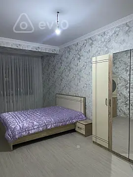Kirayə verilir 3 otaqlı yeni tikili 100 m²