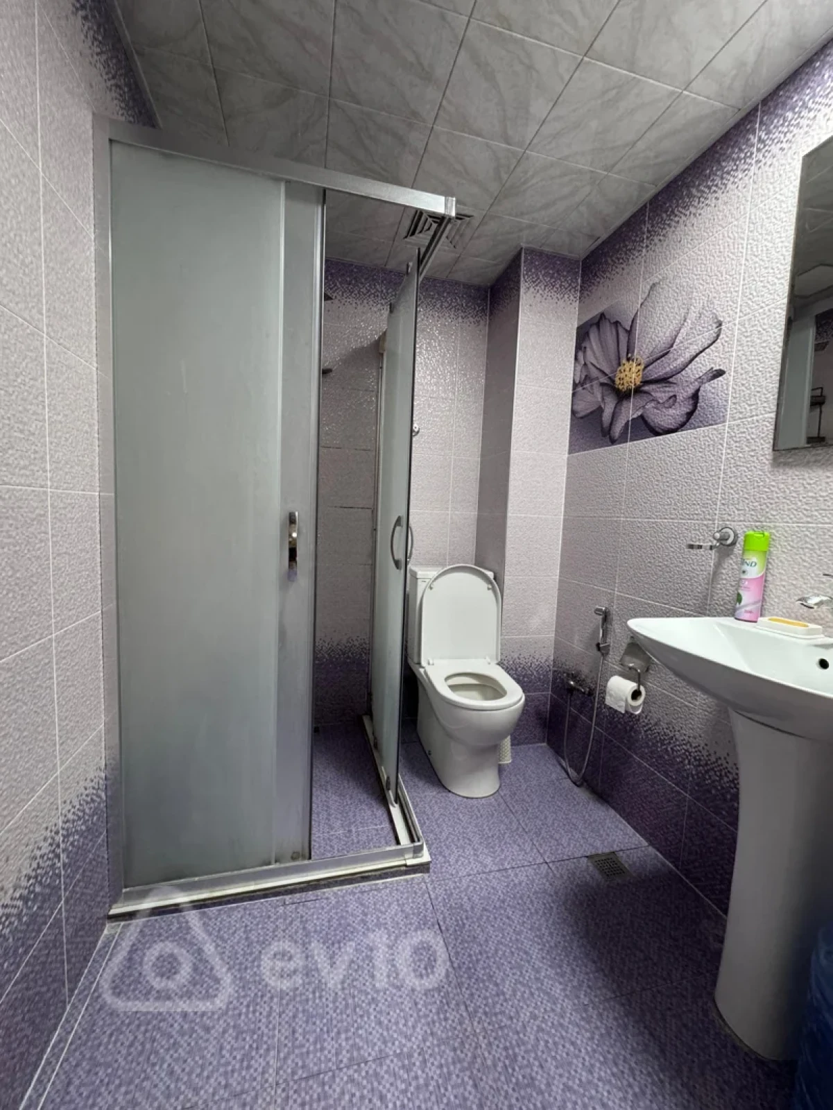 Kirayə verilir 2 otaqlı yeni tikili 72 m²