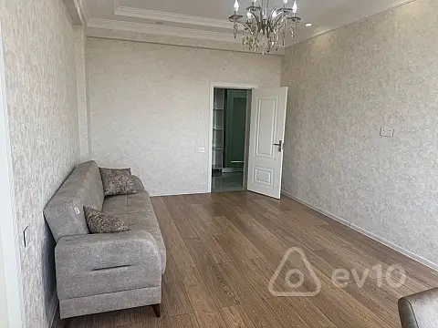 Kirayə verilir 3 otaqlı yeni tikili 110 m²