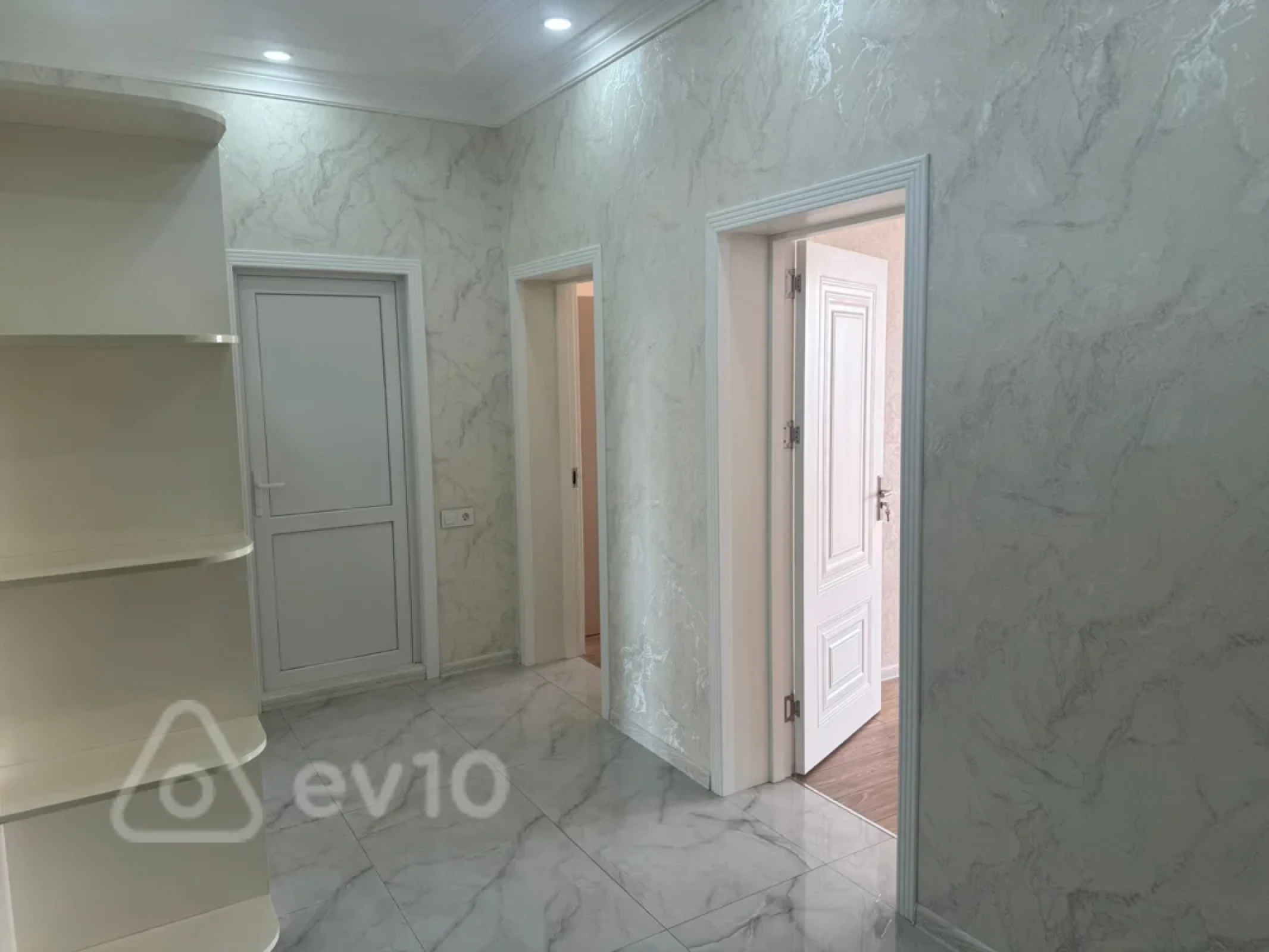 Kirayə verilir 3 otaqlı yeni tikili 110 m²