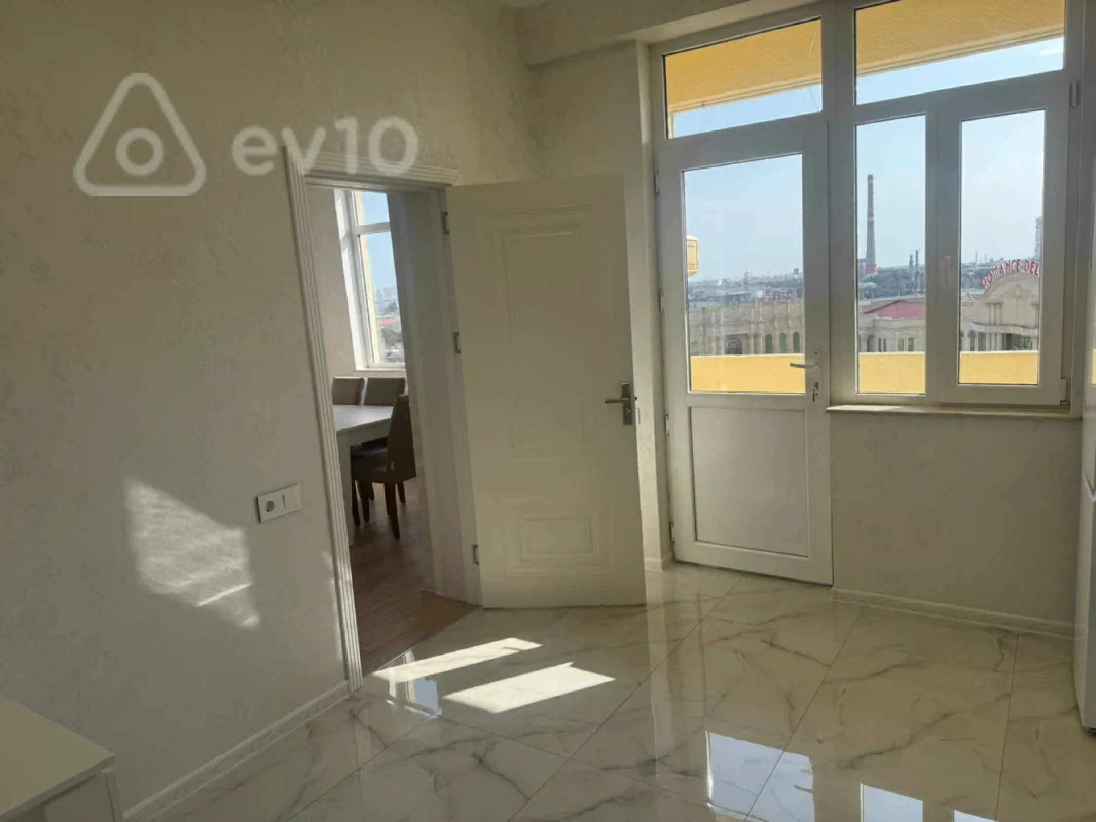 Kirayə verilir 3 otaqlı yeni tikili 110 m²