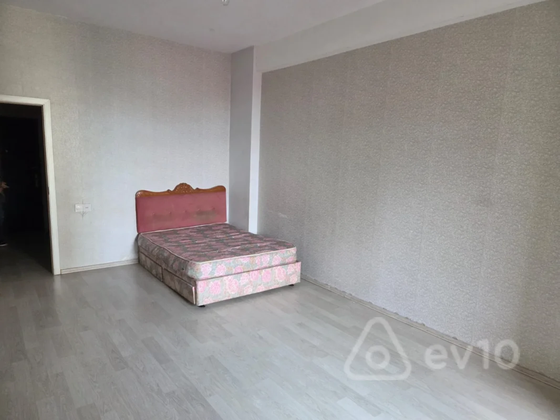 Kirayə verilir 1 otaqlı yeni tikili 45 m²