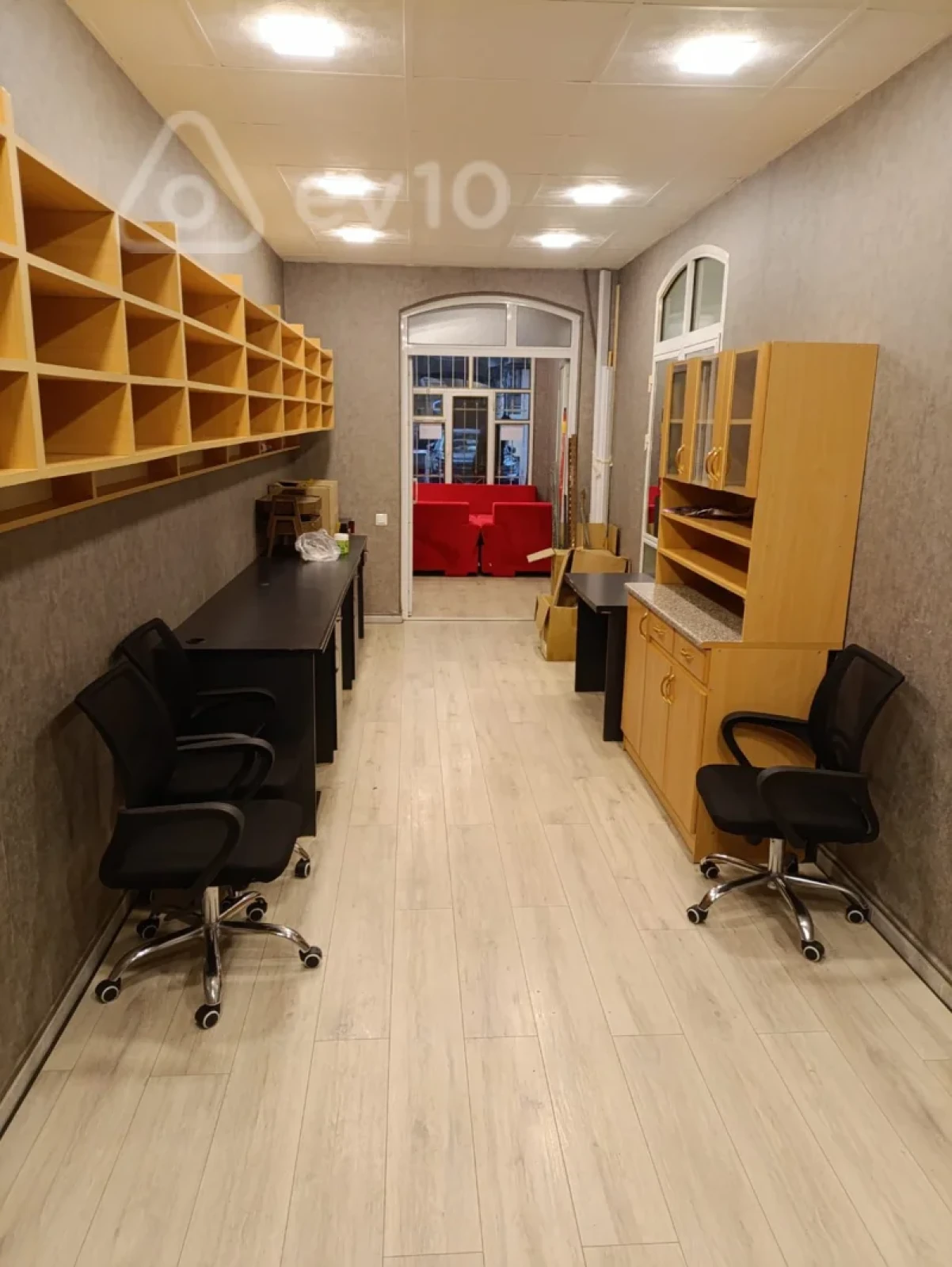 Kirayə verilir 4 otaqlı yeni tikili 100 m²