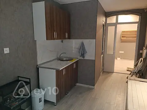 Kirayə verilir 4 otaqlı yeni tikili 100 m²