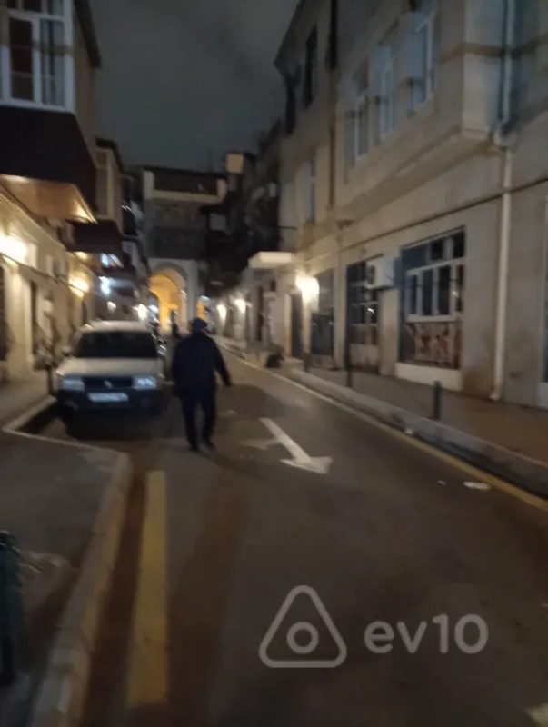 Kirayə verilir 1 otaqlı köhnə tikili 18 m²